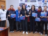 Angeles-y-Marisa-trofeo